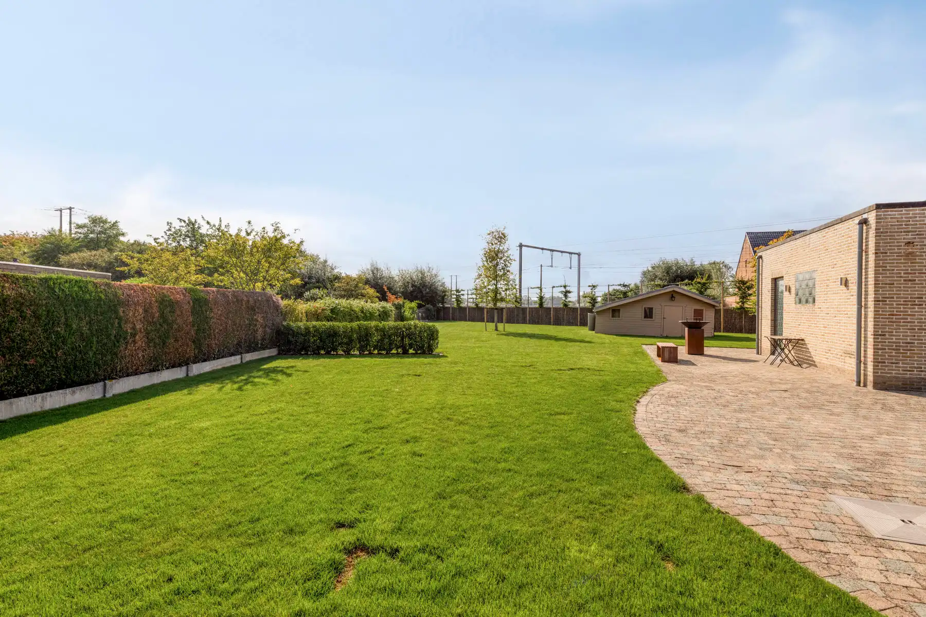 Instapklare woning met 3 slpk en ruime garage op toplocatie foto 28