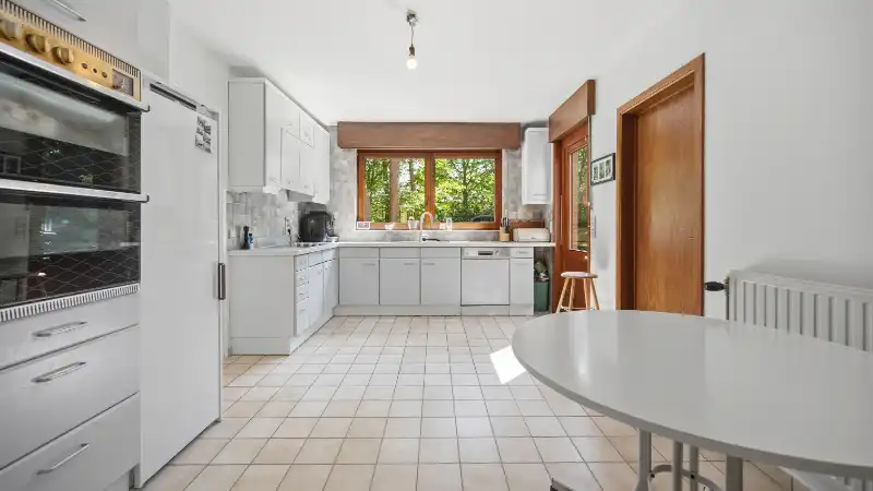 Mooi gelegen villa 330m² op 28 are tegenover natuur-wandelgebied foto 9