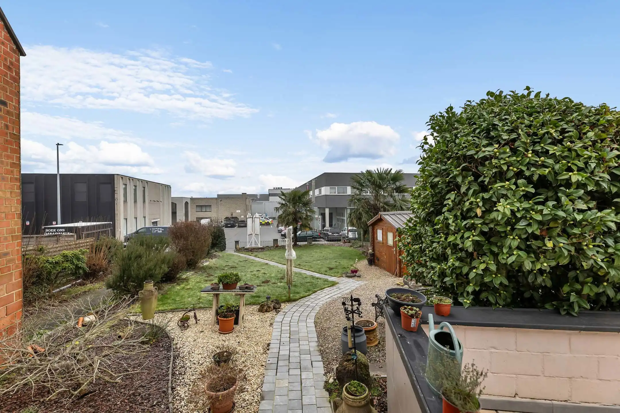 Ruime, solide woning op strategische ligging foto 19