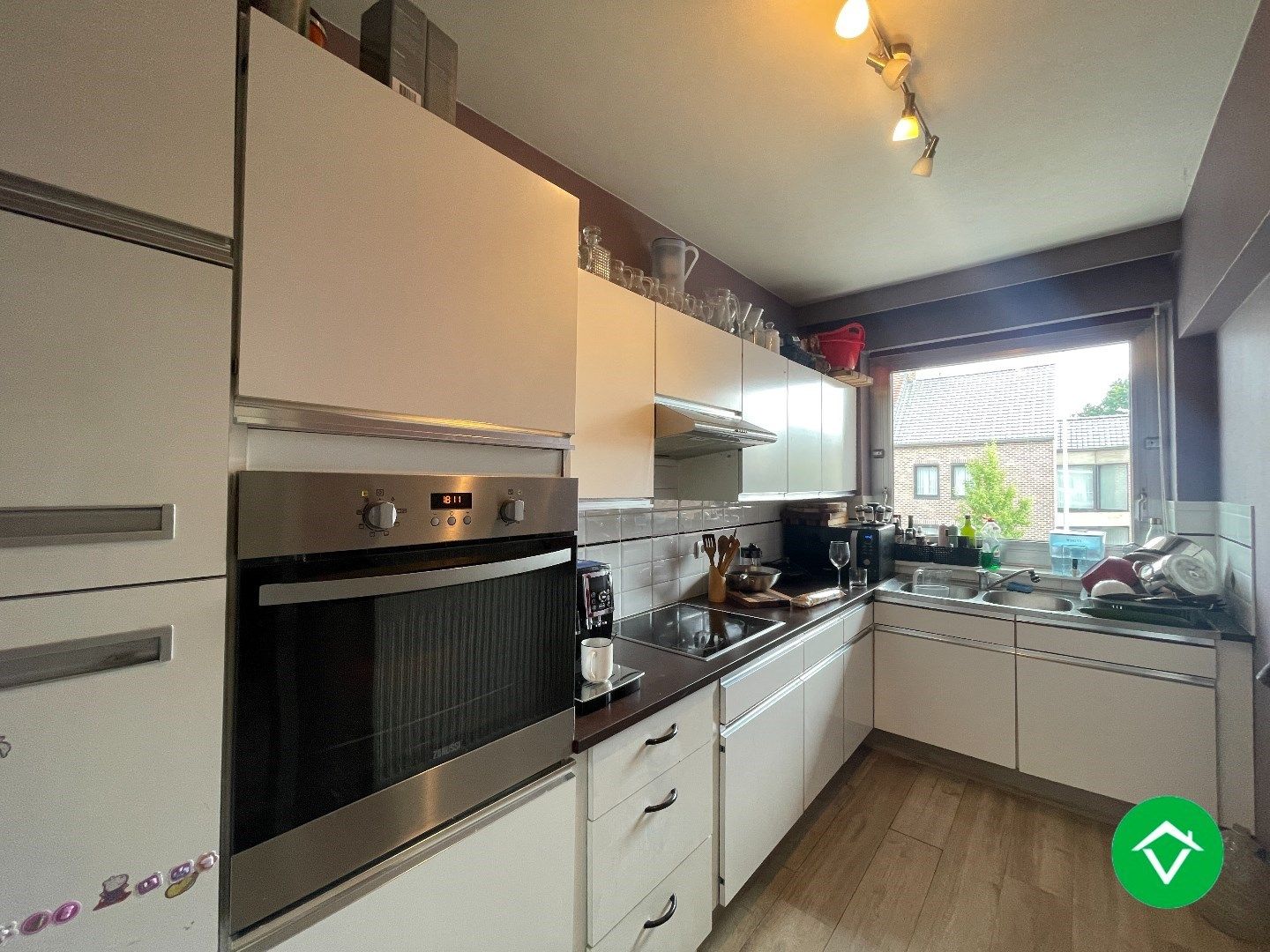 Centraal gelegen appartement met 2 slaapkamers en garage te Roeselare foto 7