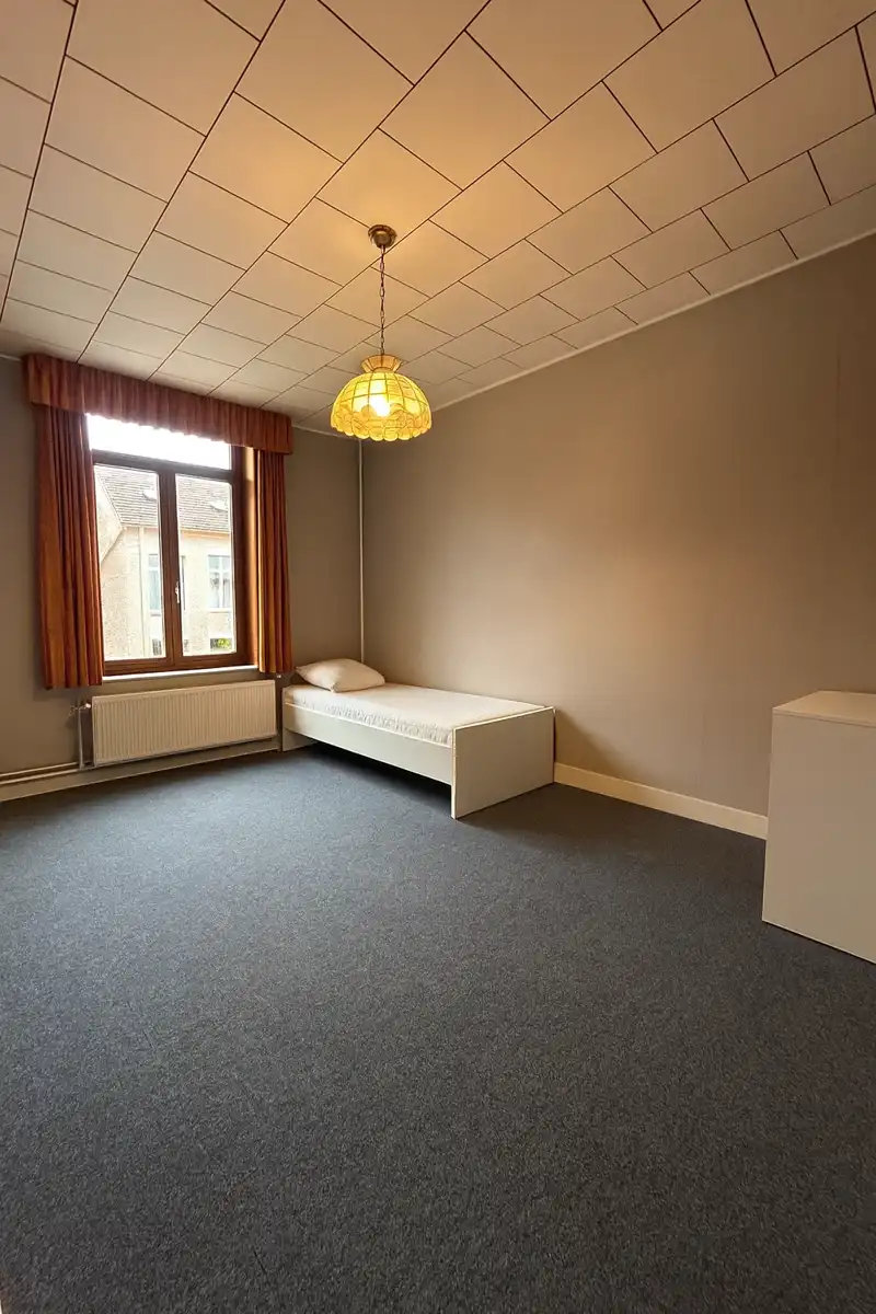 Woning met grond en garage foto 10