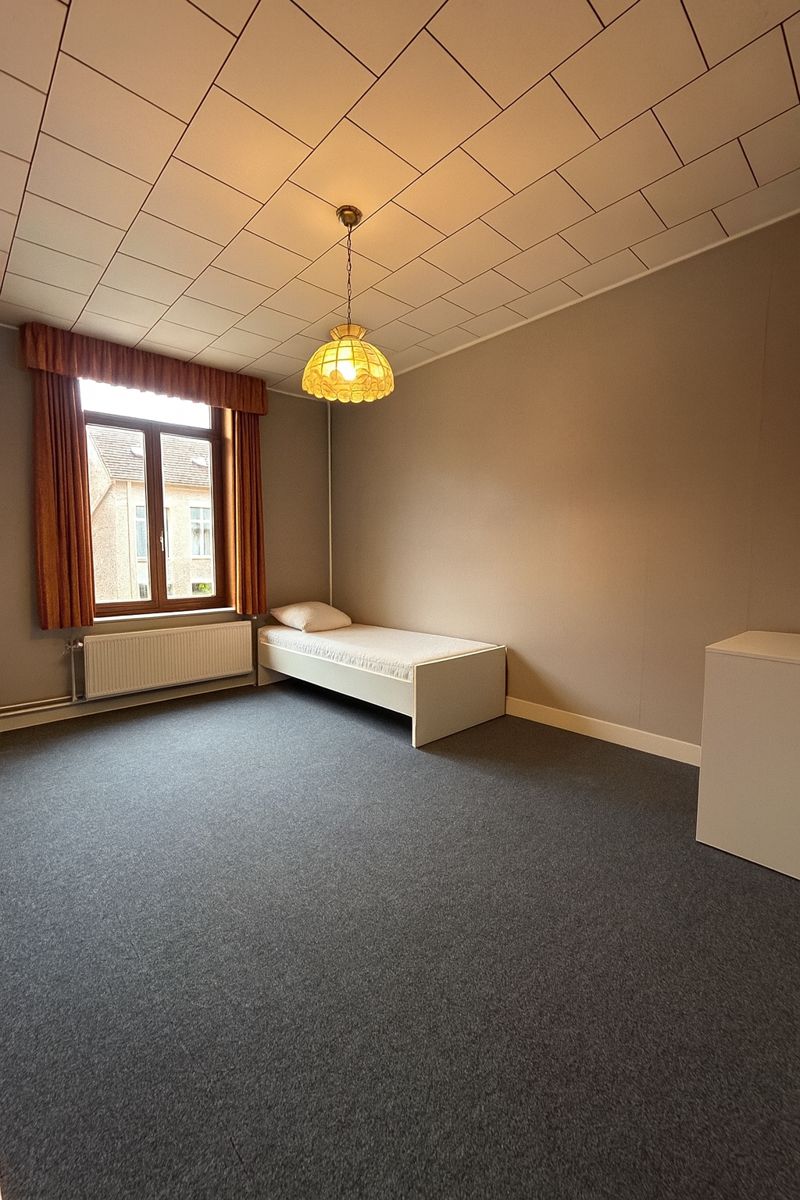 Woning met grond en garage foto 10