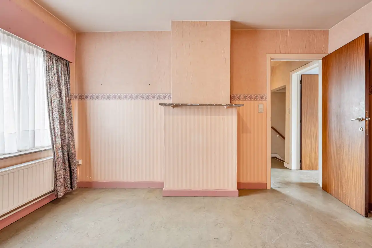 Charmante te renoveren woning met 3 slaapkamers in het rustige Desteldonk foto 16