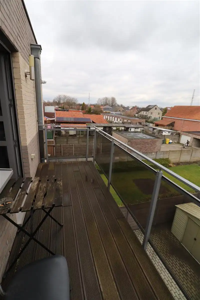 Een appartement op de tweede verdieping achteraan met 1 slaapkamer, terras en garage. foto 13