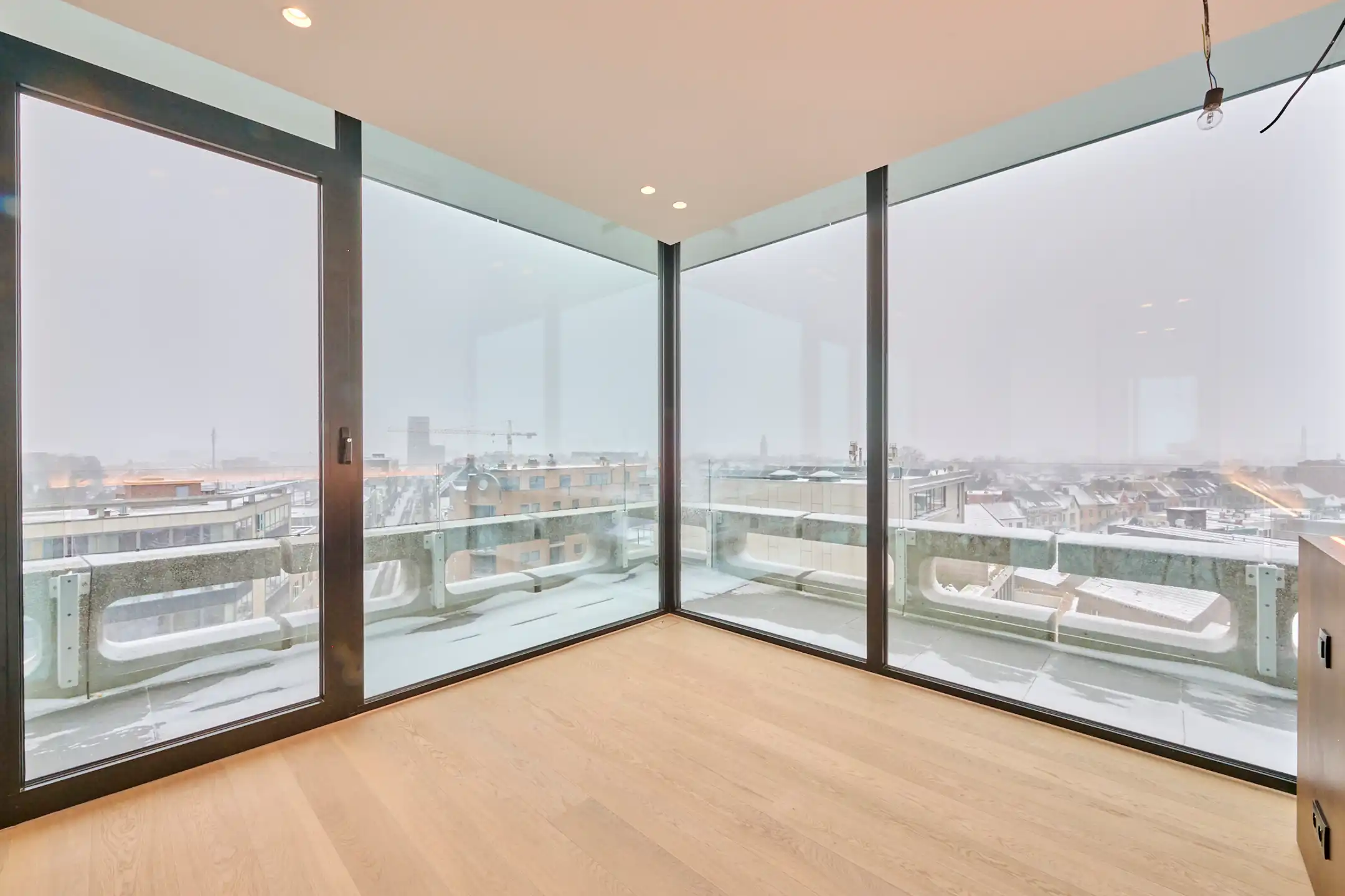 Luxe penthouse in hartje Hasselt, afgewerkt op topniveau! foto 11