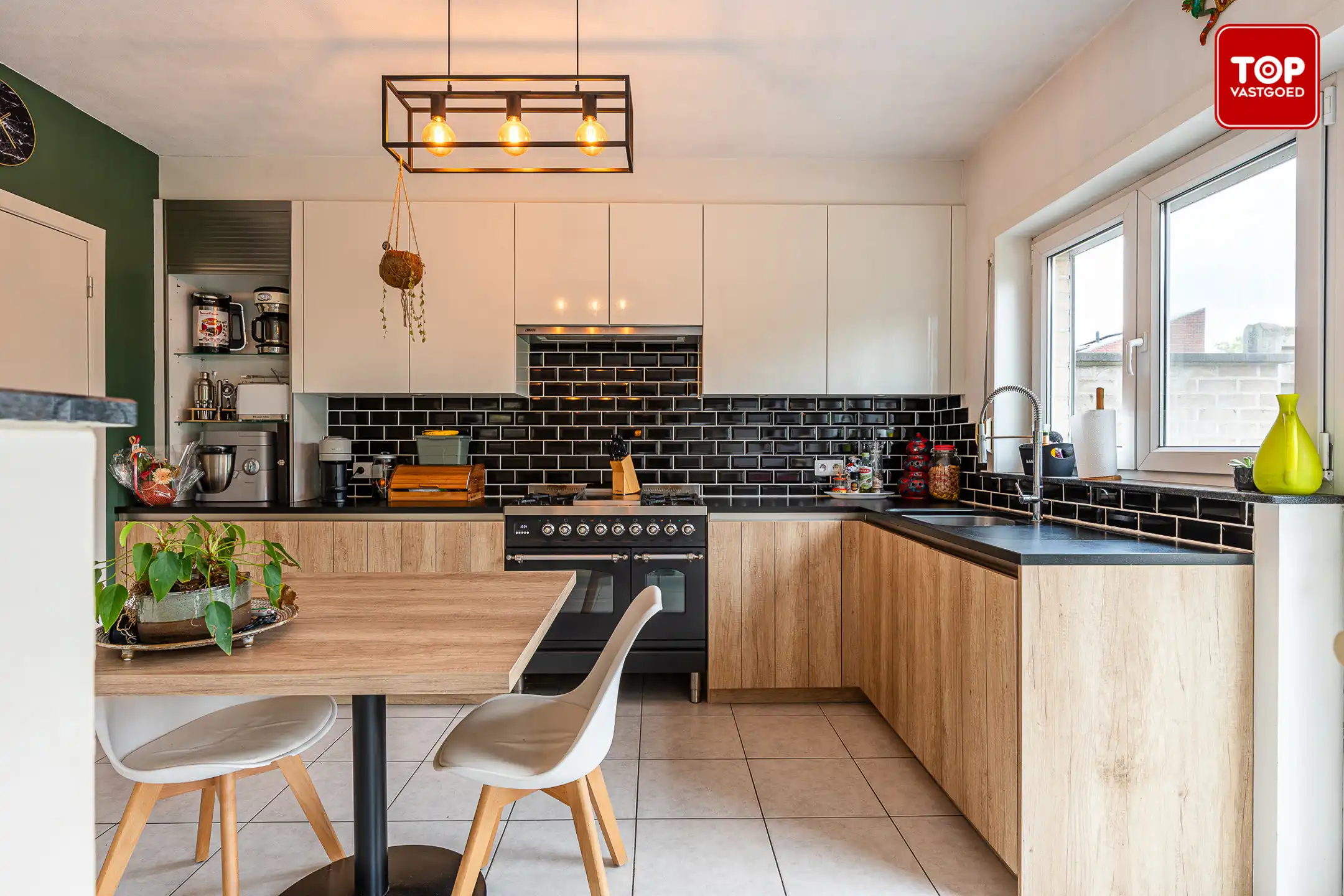 Instapklare woning met 3 slaapkamers en leuke tuin.  foto 8