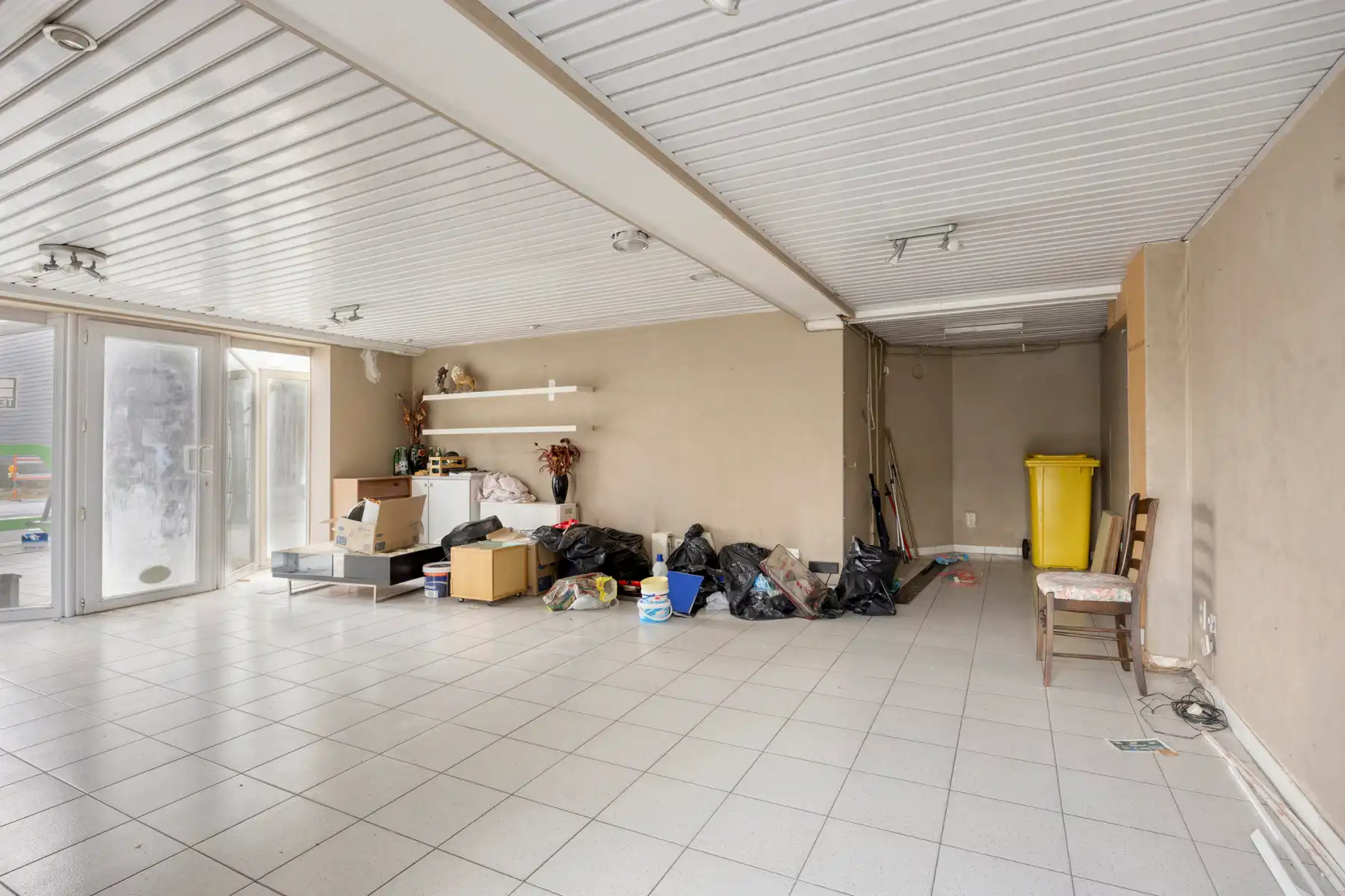 Centraal gelegen handelspand vol potentieel foto 9