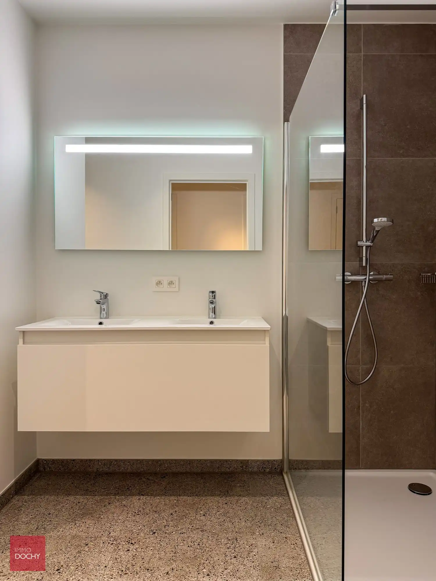 Standingvol recent appartement in volle centrum 1ste verdieping | Stormestraat 7 foto 7