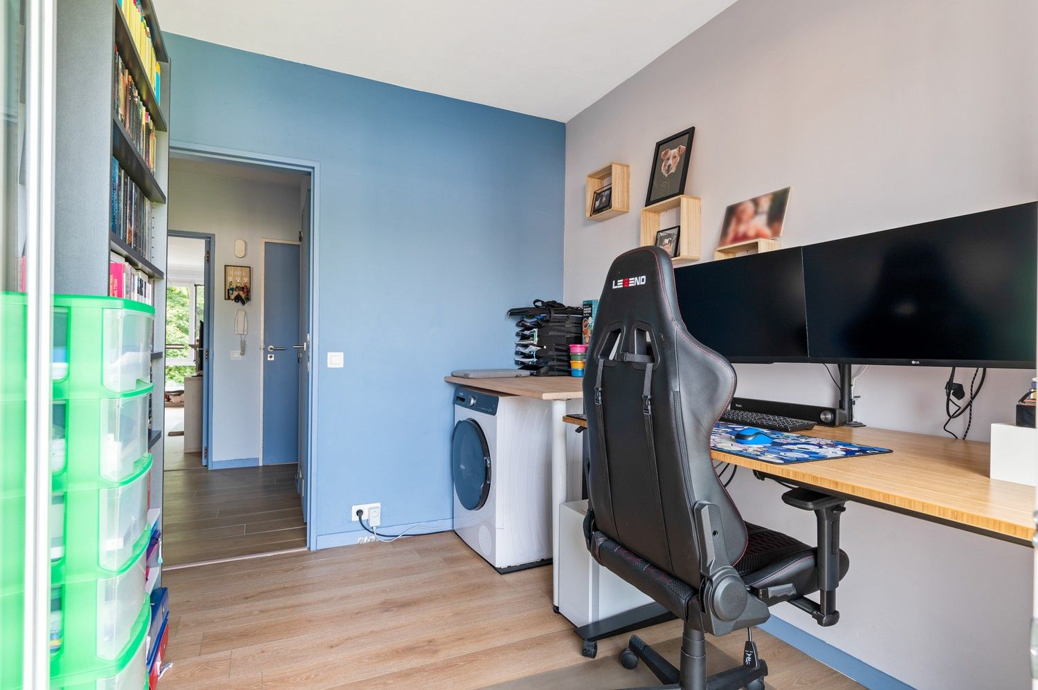 2 slaapkamer appartement met een terras in kleinschalig gebouw in Deurne! foto 14