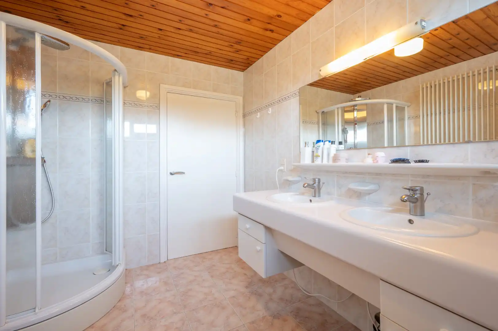 Alleenstaande villa op groot perceel te Moerkerke foto 10