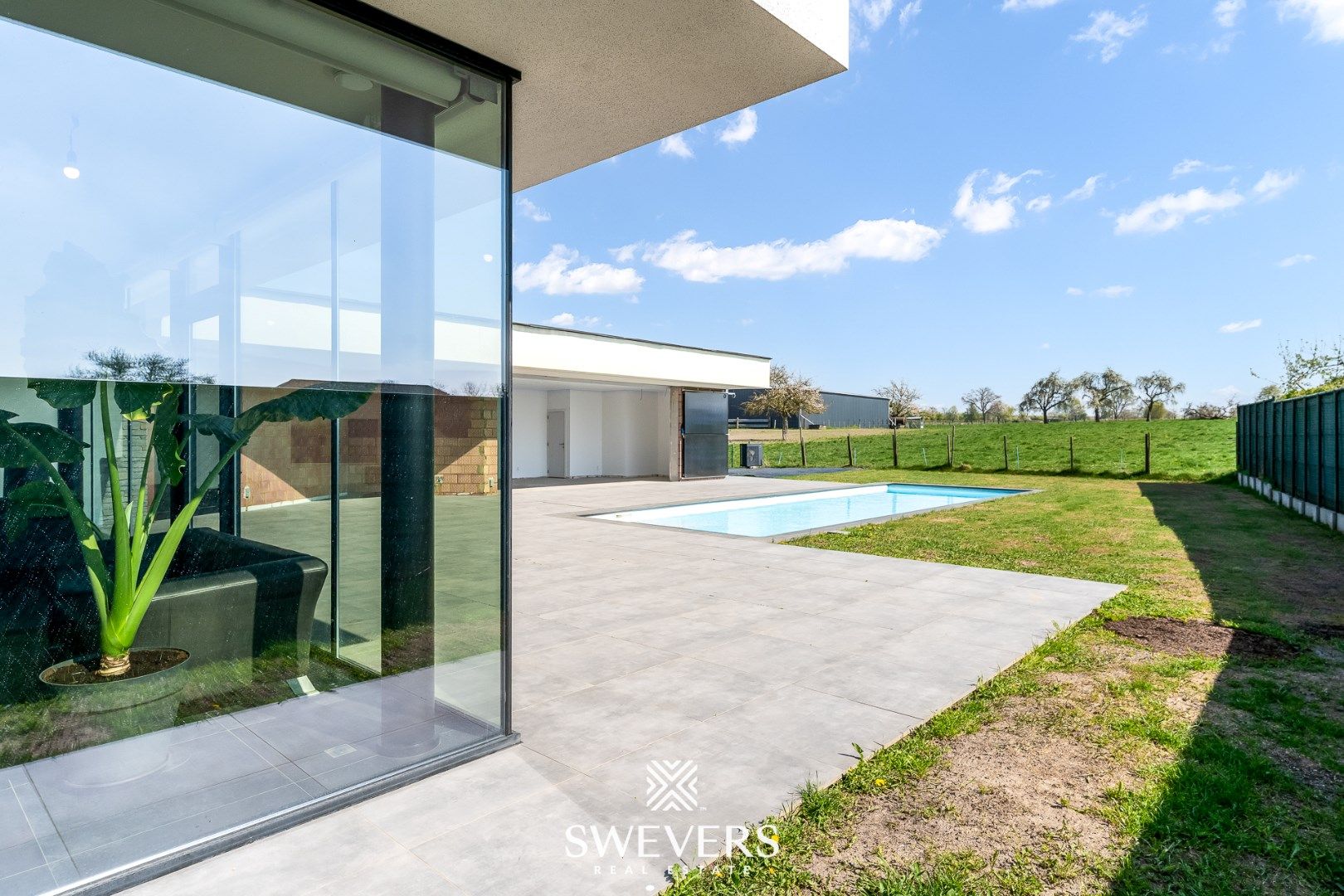Exclusieve energiezuinige villa met zwembad en poolhouse  foto 7