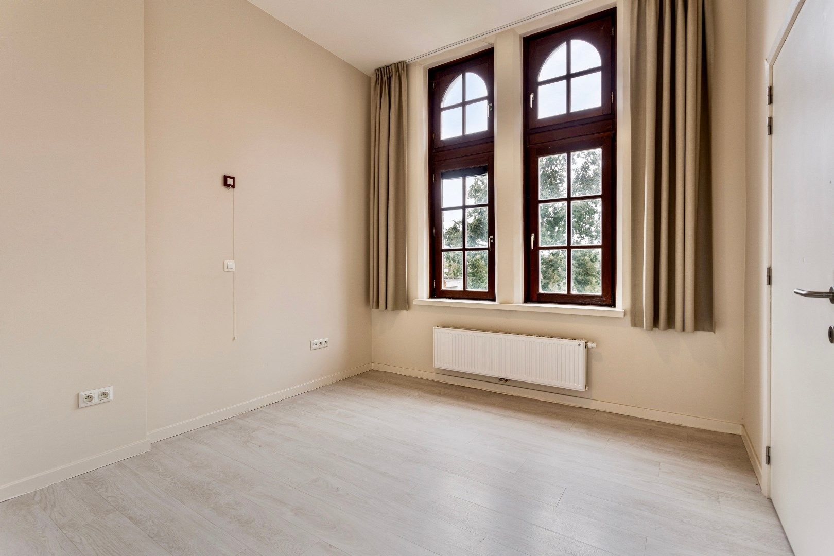 Moderne en ruime assistentiewoning te centrum Halle foto 3