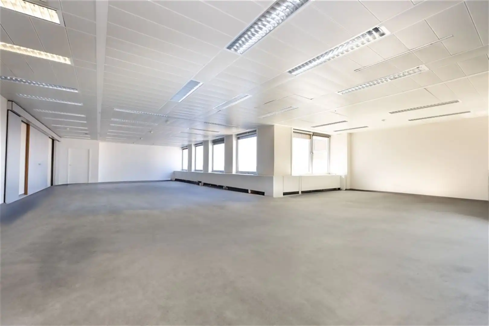 NERVIENS 85: 601m² beschikbaar foto 20