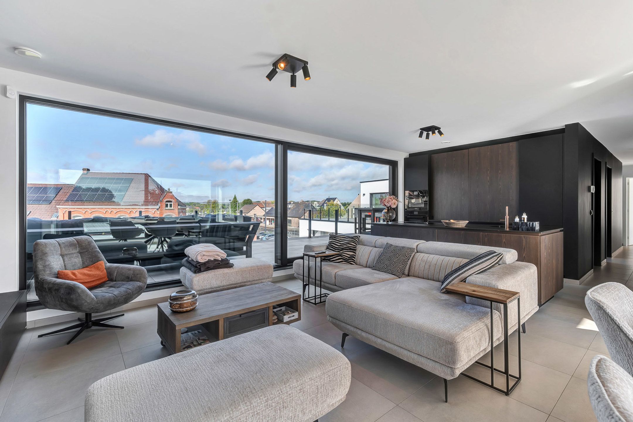 Exclusief penthouse met 3 slaapkamers in Burst  foto 3