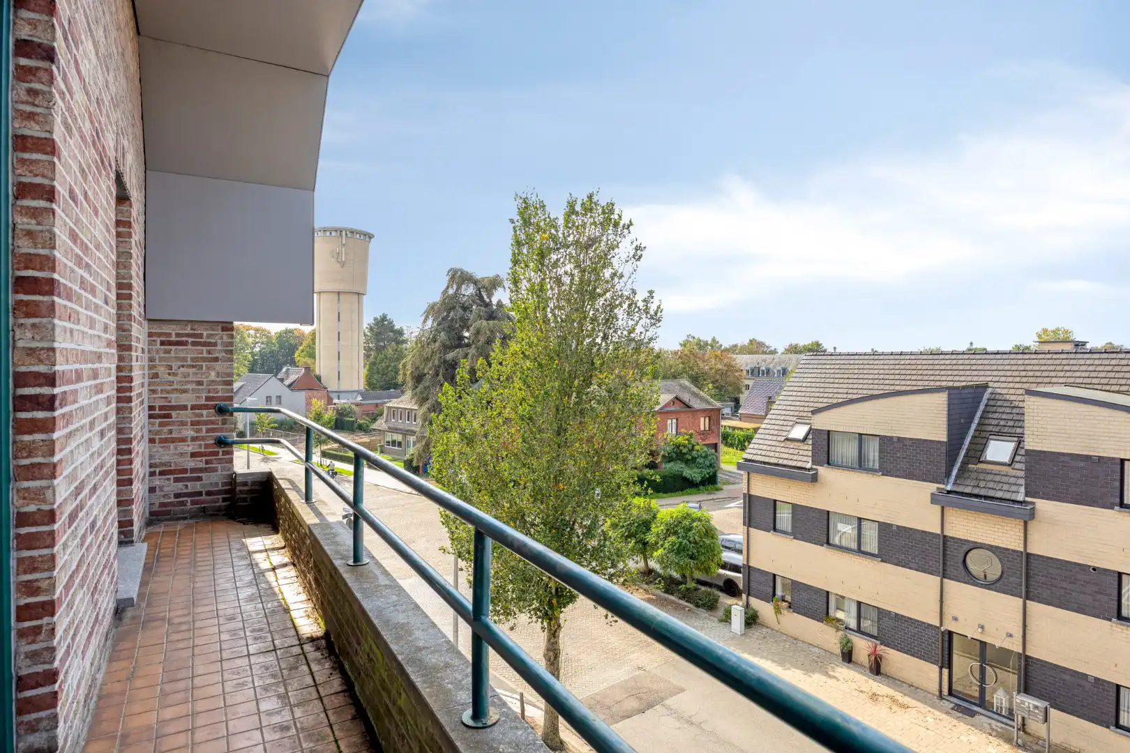  Ruim gerenoveerd appartement met 3 slpks en ruime zolderverdieping nabij het centrum foto 19