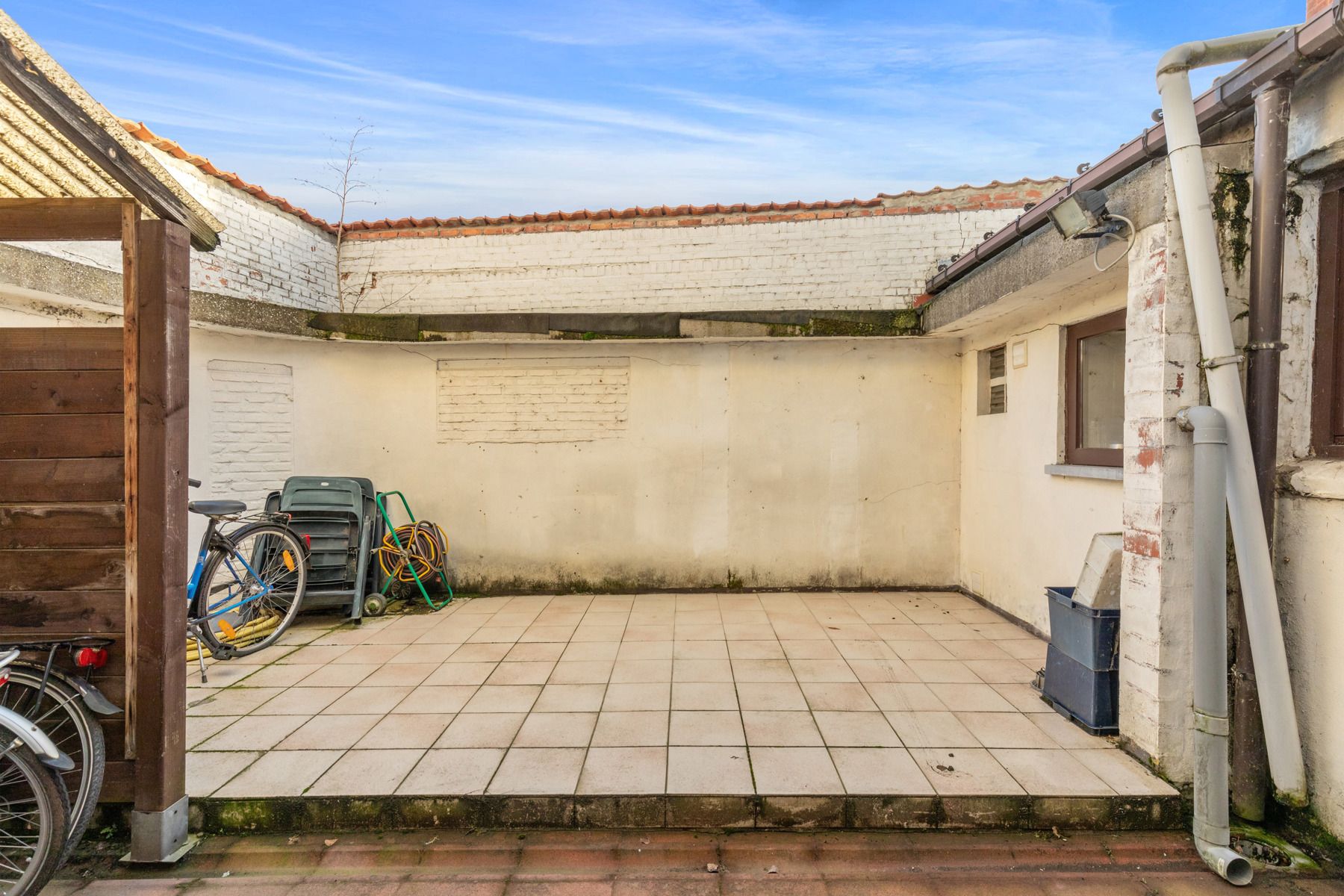 Te renoveren woning met karakter in een rustige buurt foto 6
