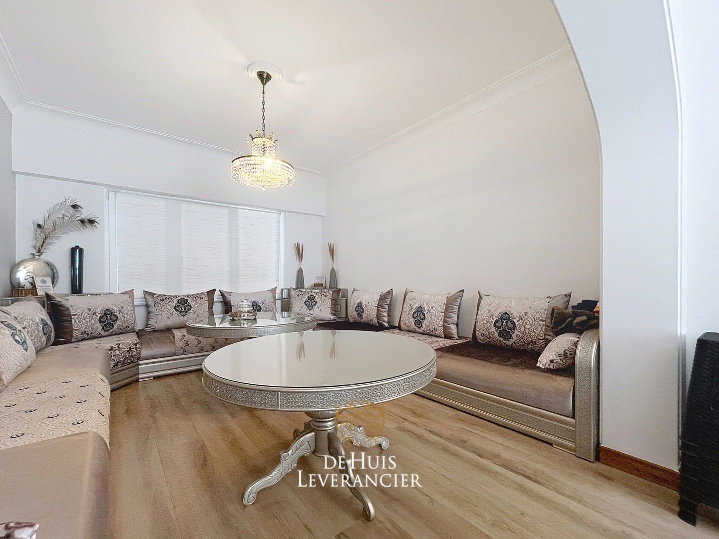 Prachtige, gerenoveerde woning met tuin en garage op toplocatie te koop in Mortsel! foto 18