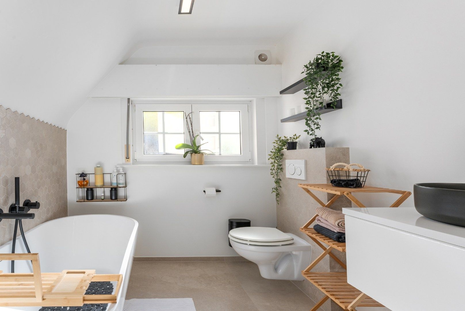 Volledig vernieuwde instapklare villa – energiezuinig & stijlvol wonen foto 17