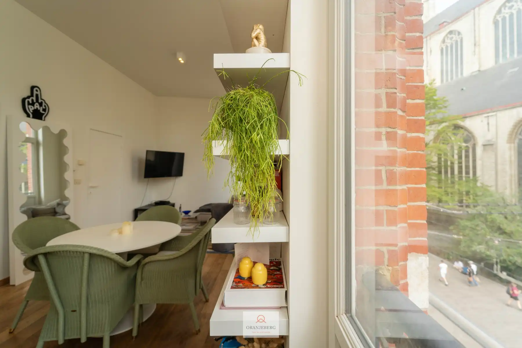 Gezellig 1 slpk- appartement ruim terras op toplocatie in hartje Gent foto 5