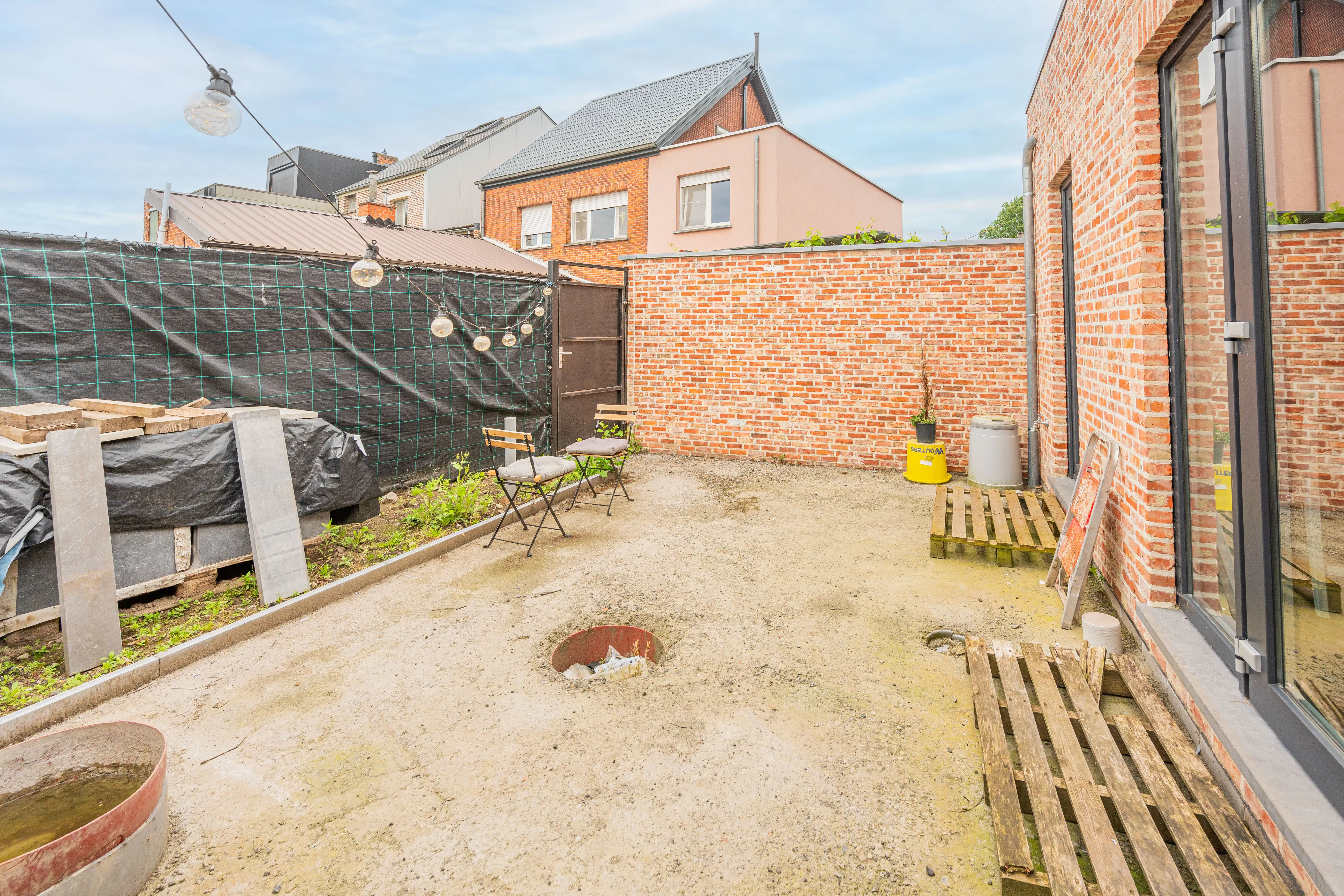 Ruime gezinswoning met potentieel tot 5 slaapkamers en tuin foto 13