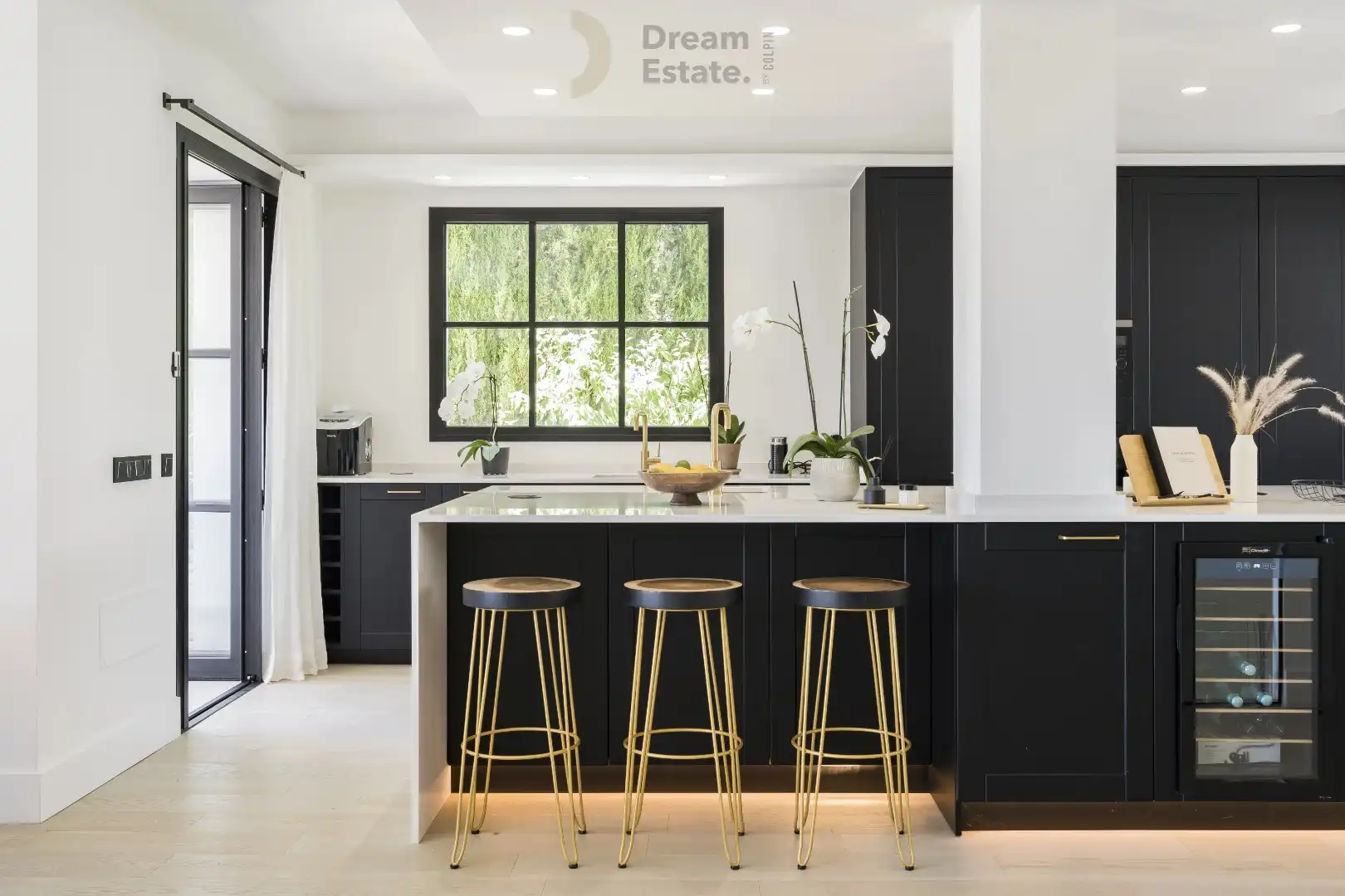 Een mooie ruime villa in de exclusieve afgesloten gemeenschap van Puerto del Capitán, Nueva Andalucia. foto 31