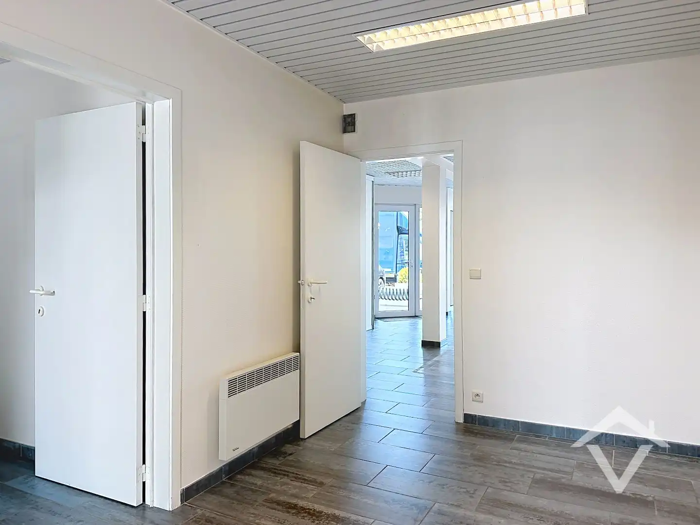 Kantoorruimte te koop in Oudenburg  foto 12