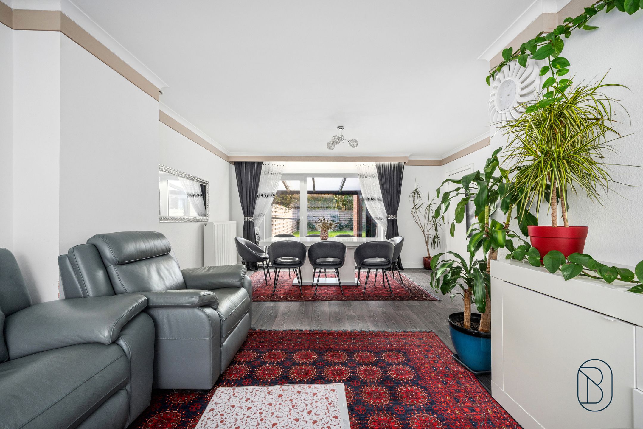 Grote woonst met 4 slk, tuin en garage, zonnepanelen.  foto 7