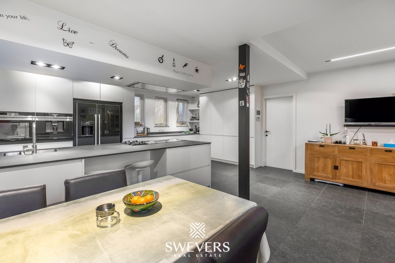 Villa met zwembad en poolhouse op 14a 40ca te Sint-Truiden foto 10