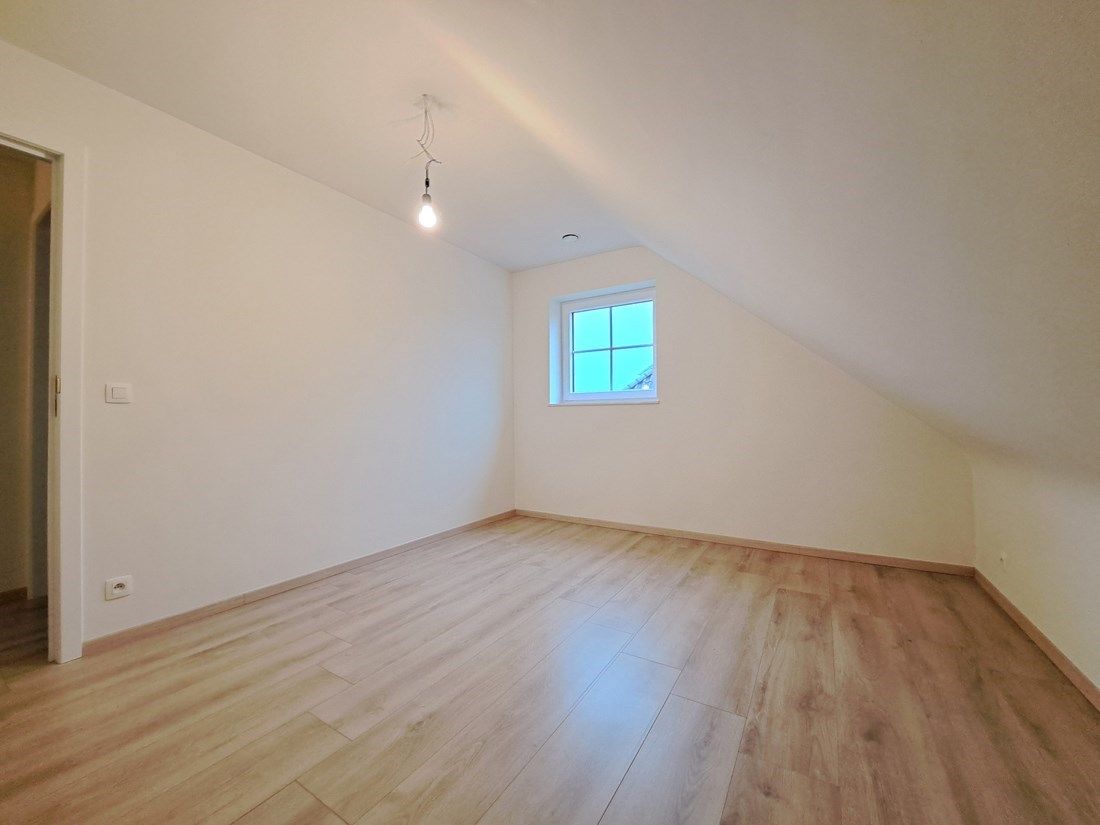 Zeer energiezuinige recente HOB te Helchteren foto 18