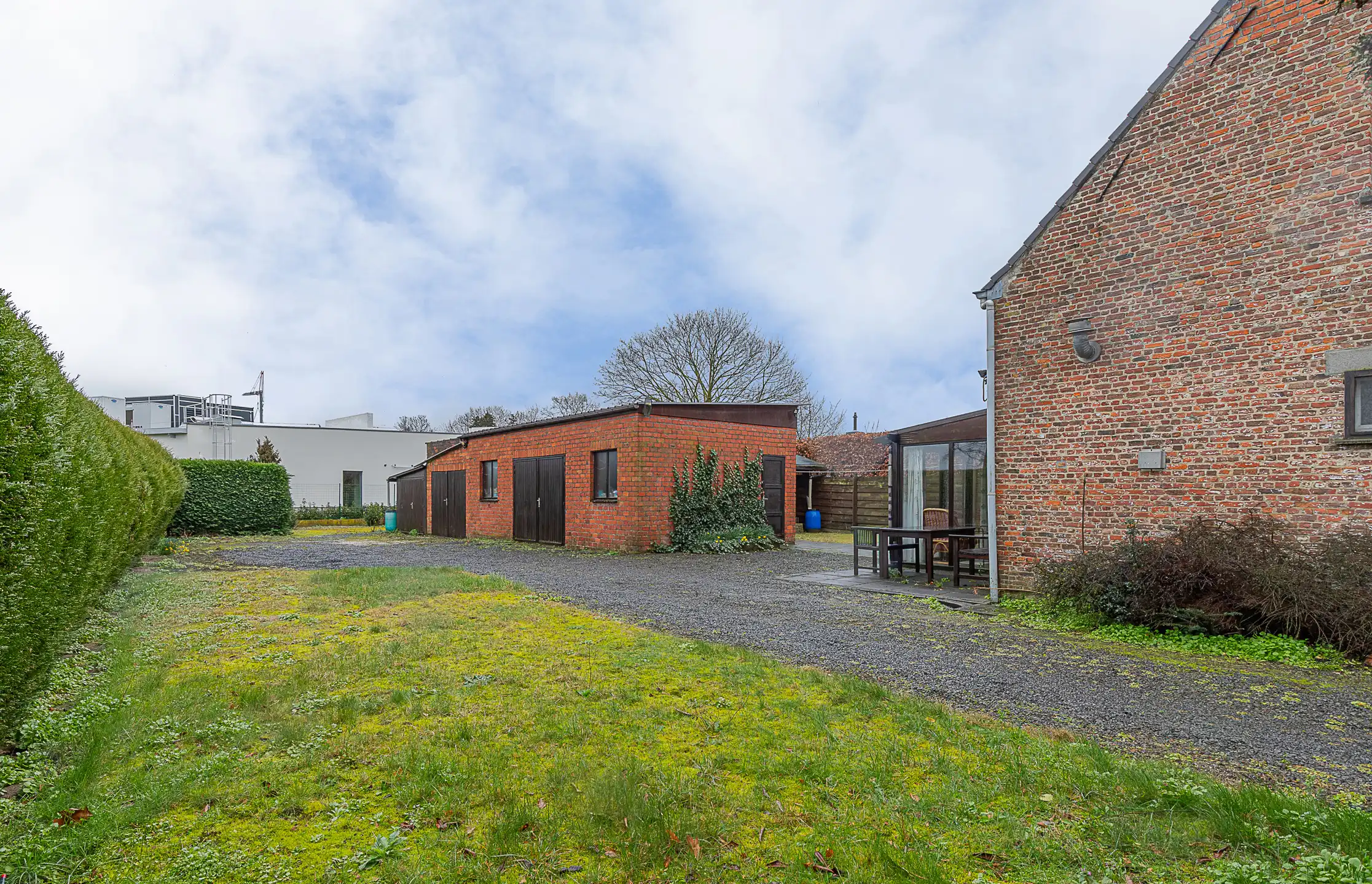 LOKEREN -Op te frissen OB op schitterende locatie  foto 2