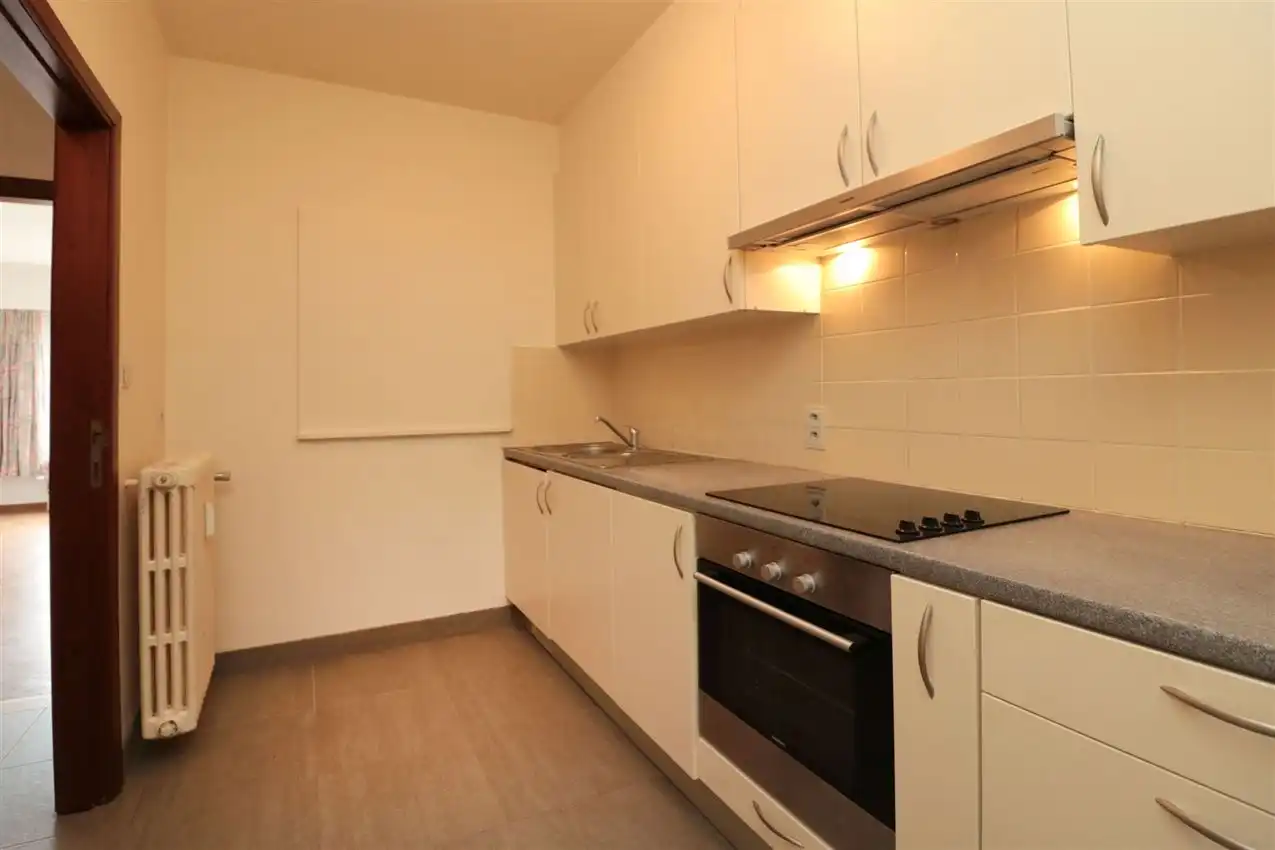 Opbrengsteigendom (handel & 4 app) op toplocatie foto 77