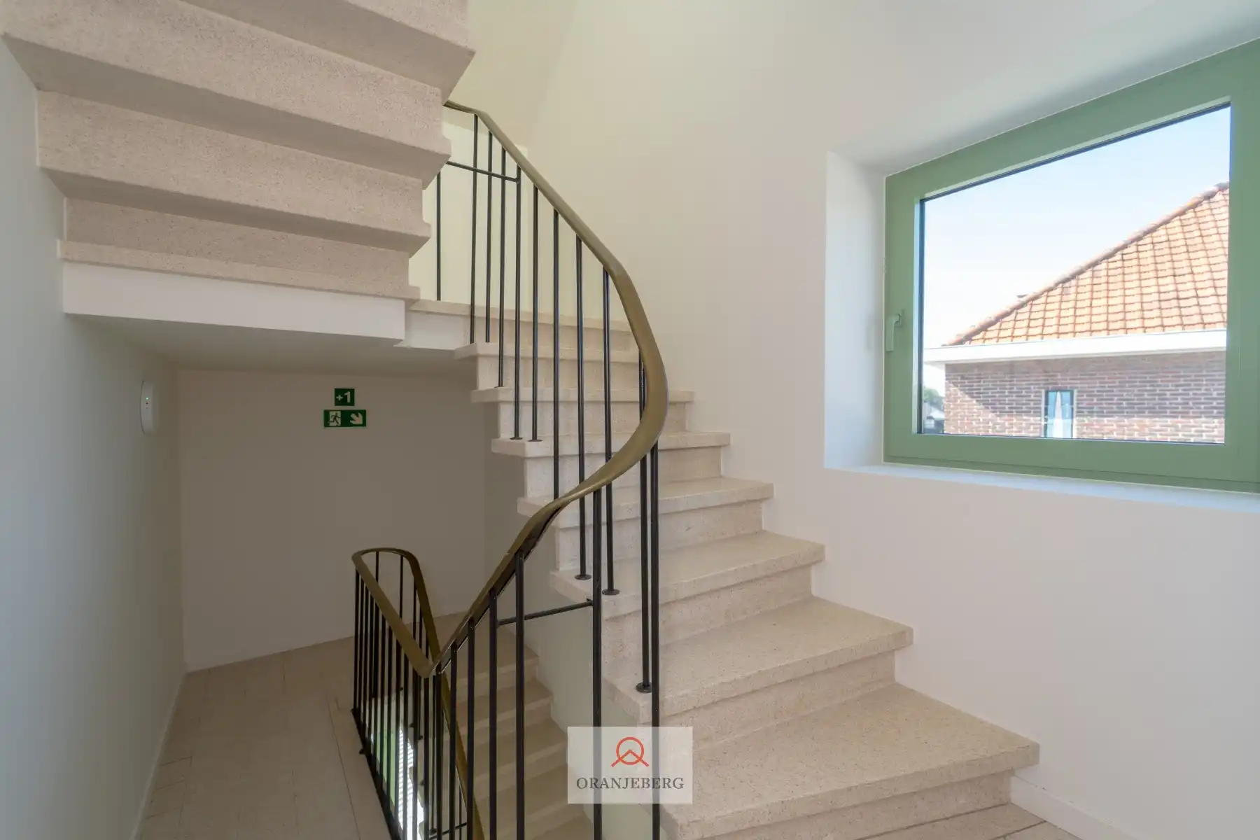 Gerenoveerd 2 slpk appartement met terras te Destelbergen foto 32