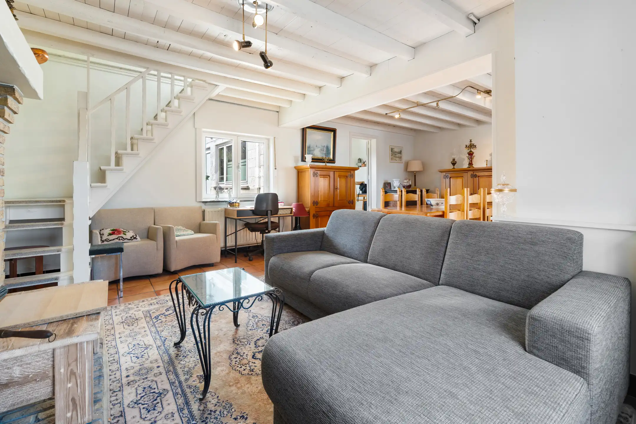 Charmante 3-gevelwoning met garage en tuin foto 8