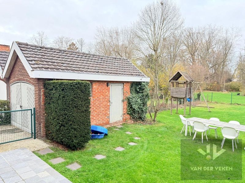 HOB met 3 slaapkamers met rustige ligging nabij centrum foto 11