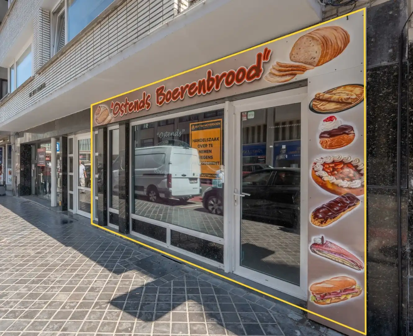 Handelsruimte op uitstekende commerciële ligging in Oostende! foto {{pictureIndex}}