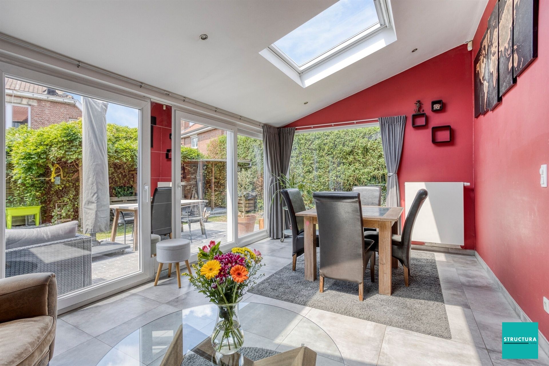 Gerenoveerde woning met 3 kamers en ZW-gerichte tuin foto 10