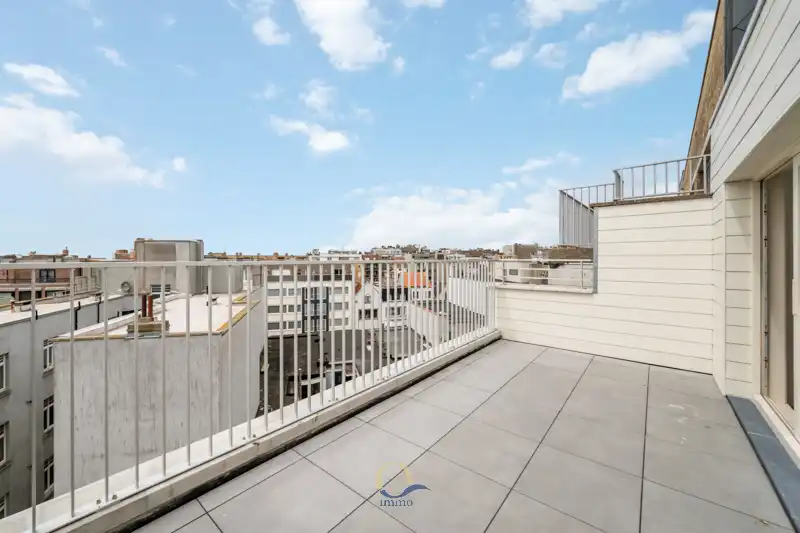 Uniek 1slpk dakappartement met royale zonneterassen op wandelafstand van zee ! foto 11