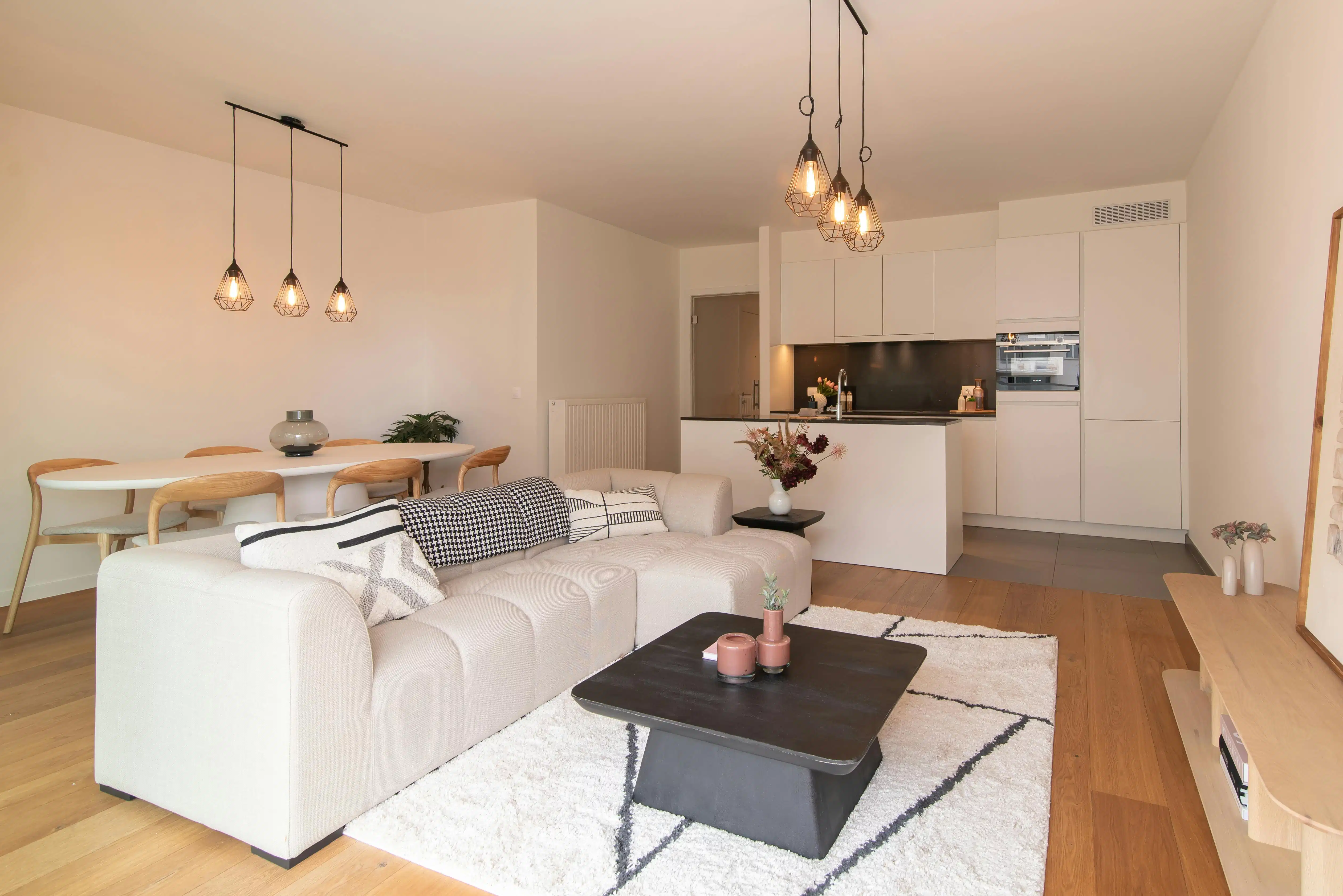 Prachtig afgewerkt 2 slaapkamer appartement te Oostende  foto 4