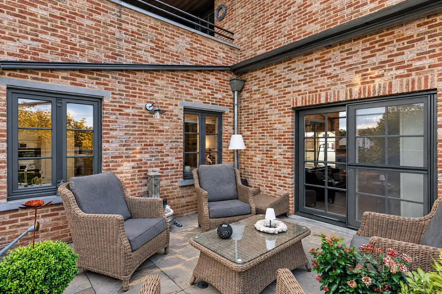 Luxe appartement (150m²) met 3 slaapkamers en 60m² terrassen te BREE. foto 17