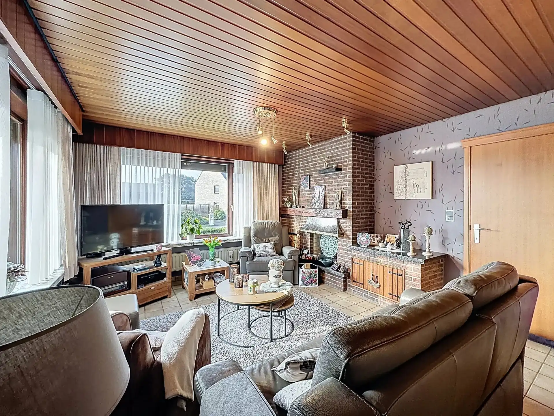 Verzorgde woning met 3 slaapkamers op mooi perceel. foto 8