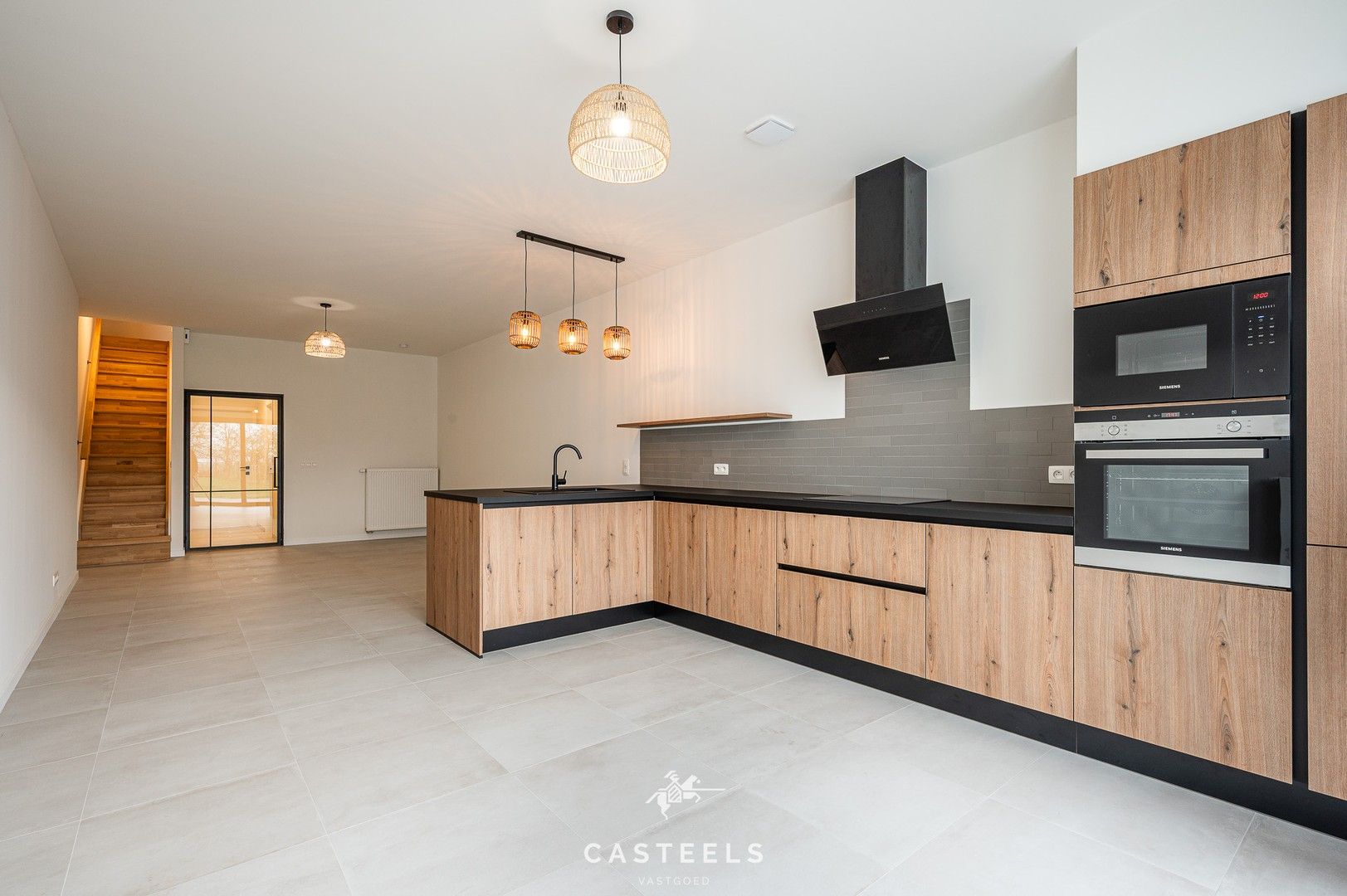 Prachtige gerenoveerde gezinswoning met grote tuin te &nbsp;Wetteren foto 8