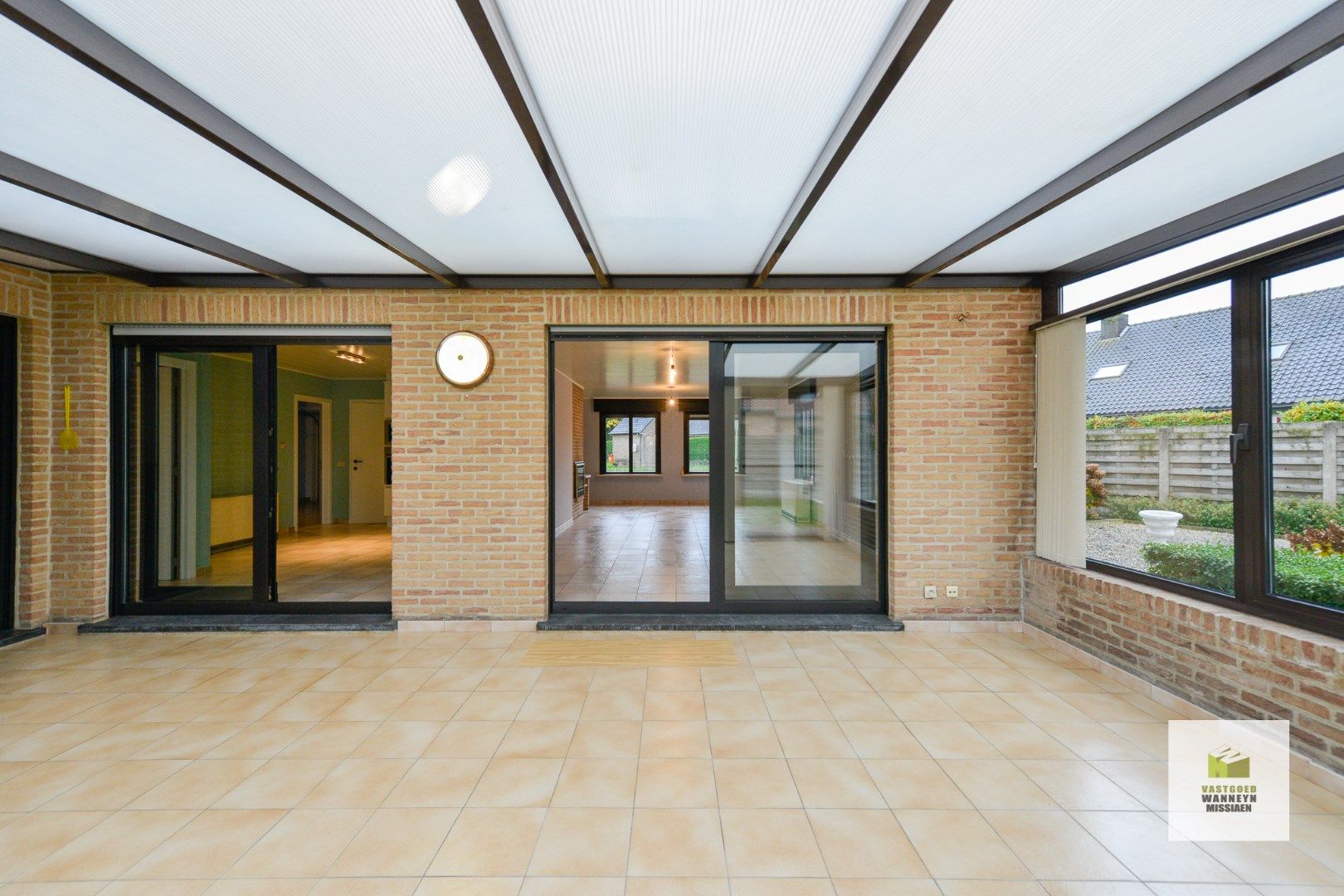 Verzorgde gelijkvloerswoning met 2 slaapkamers, garage, veranda en tuin foto 10