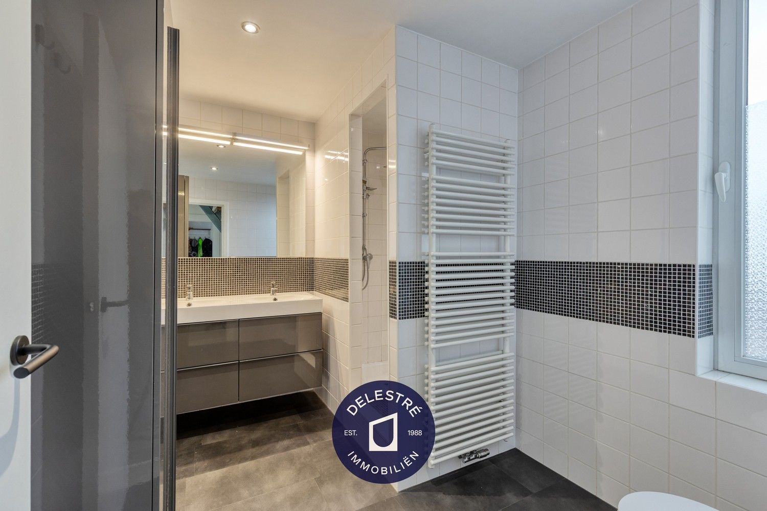 GOED GELEGEN HANDELSPAND MET DUPLEX APP. CENTRUM foto 29