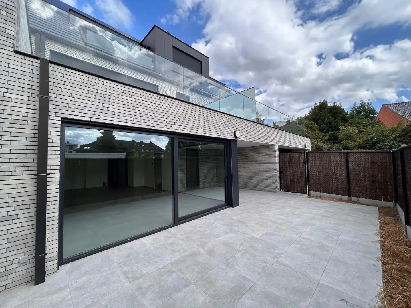  😊Te koop (6%!) centrum Waregem: Luxe nieuwbouwappartement met 3 slaapkamers op het gelijkvloers, met zuidgericht zonneterras! foto 5