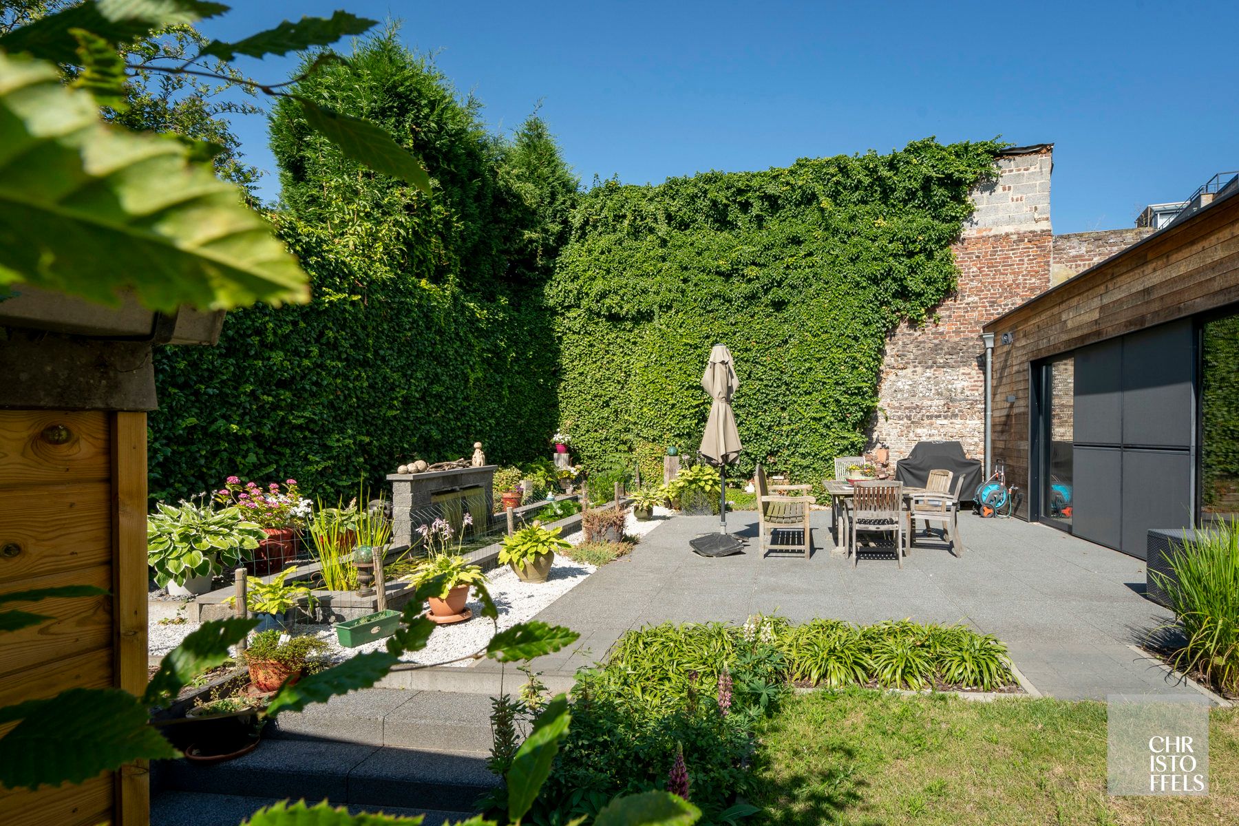 Gerenoveerd neoclassicistisch herenhuis mét stadstuin op de Nederlandse grens! foto 11