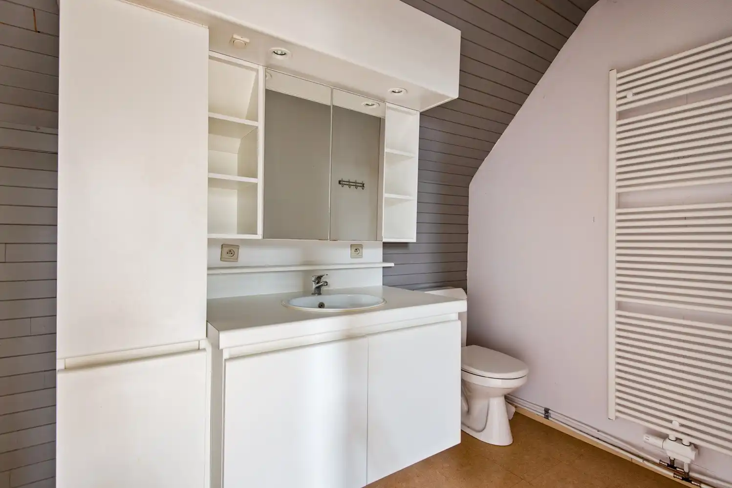 Karaktervolle gezinswoning met tal van mogelijkheden op centrale locatie in Hove foto 28