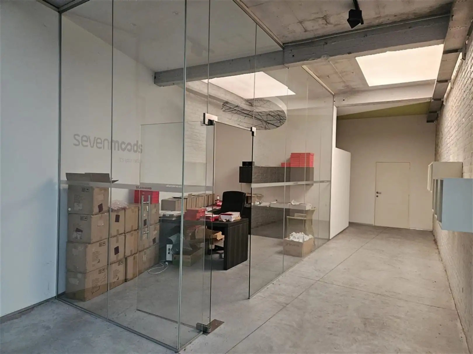 Bedrijfsgebouw te Roeselare foto 24