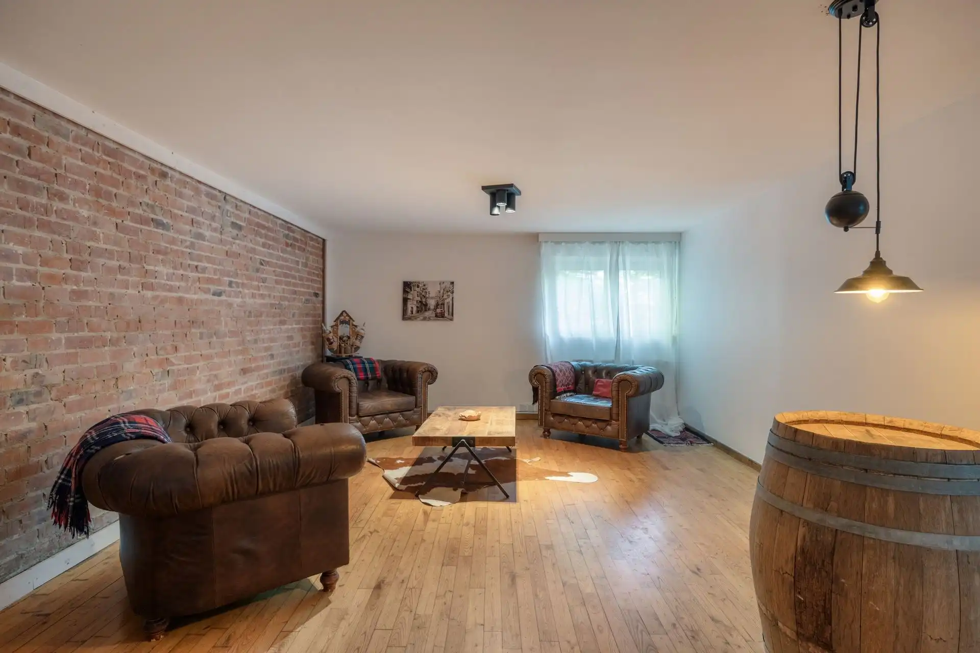 Volledig gerenoveerde hedendaagse villa ±487 m² in de Marnix wijk foto 21