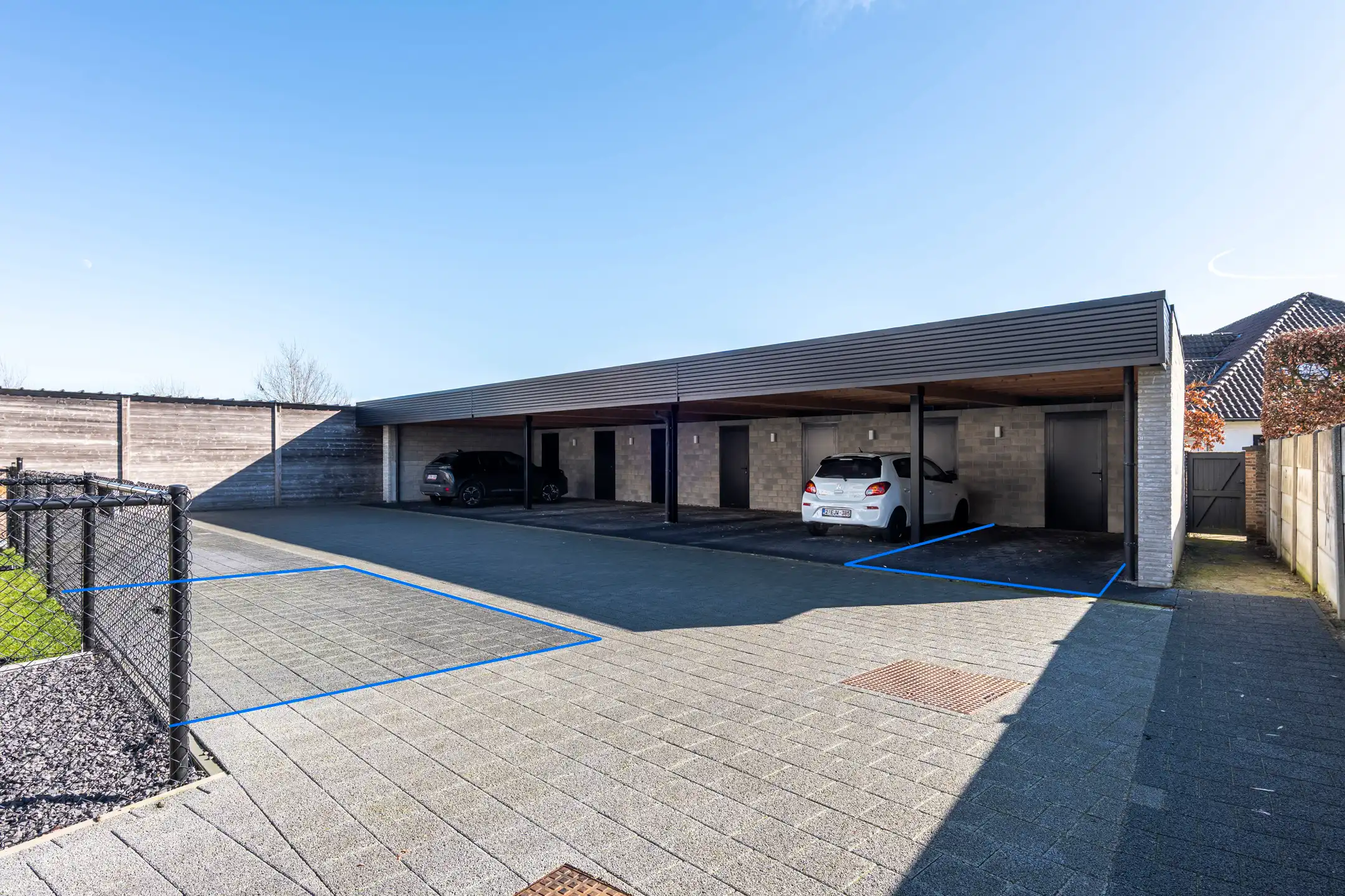 Handelsruimte van ca 60 m² met parking en tuin in Poppel. foto 12