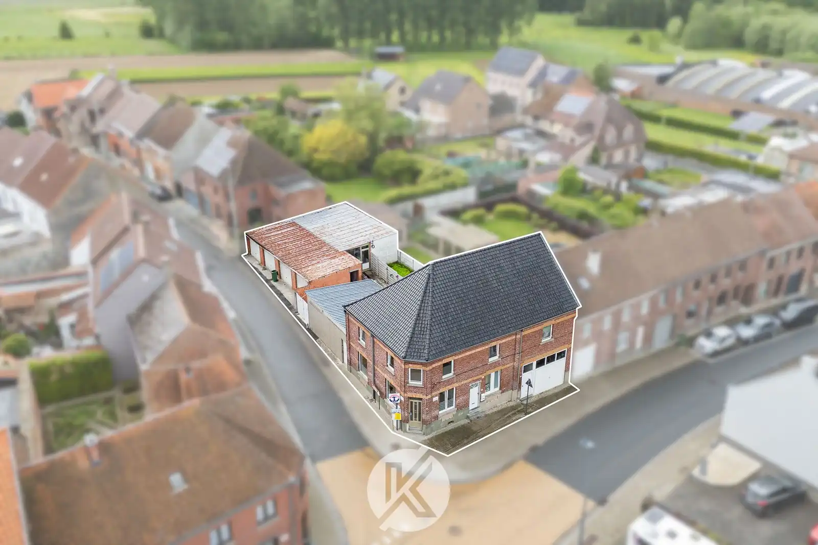 Strategisch gelegen renovatieproject in Heldergem foto {{pictureIndex}}